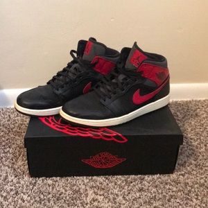Jordan 1. Size 12. Very Gently Worn!